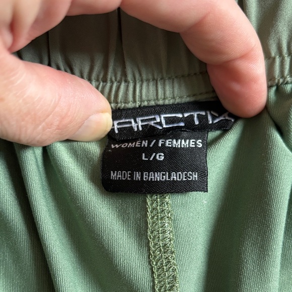 Arctix Women's Active Olive Skirt with Built-in Shorts SZ L - Picture 2 of 8